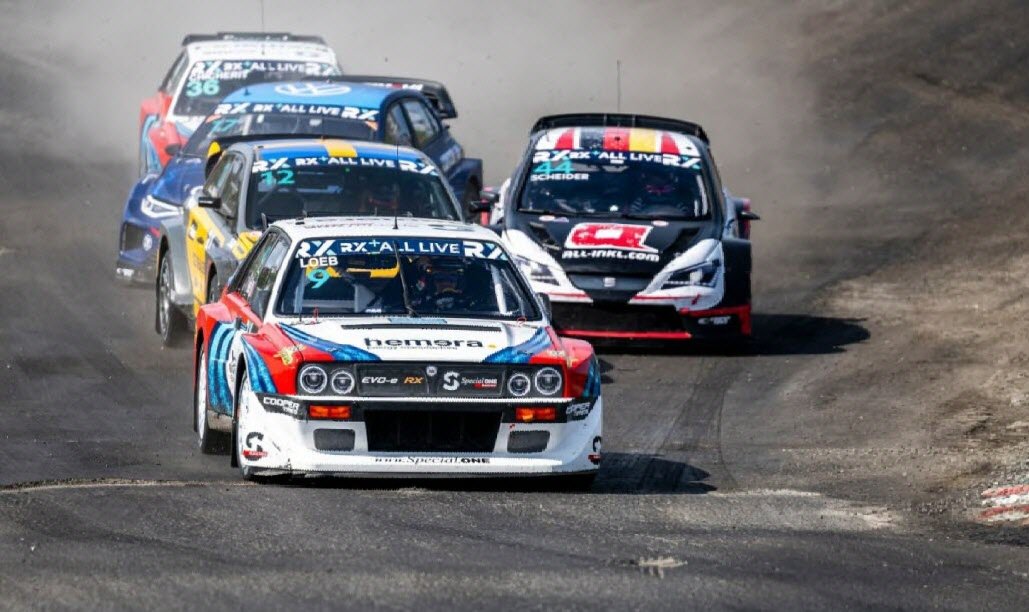 sebastien-loeb-et-sa-lancia-delta-en-tete-du-peloton-une-image-trop-rare-jusque-la-en-rallycross-photo-red-bull-1687123686.jpg